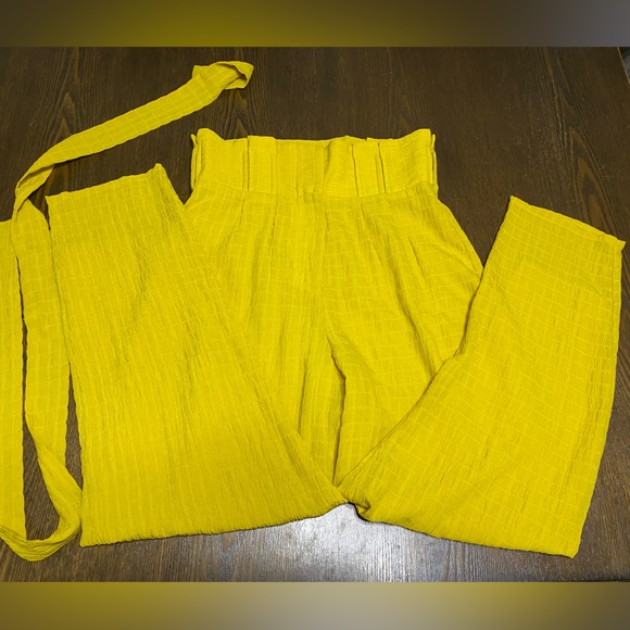 Lovers + Friends Irving Cropped Paper Bag Gauzey Pant Yellow Small - Picture 2 of 5